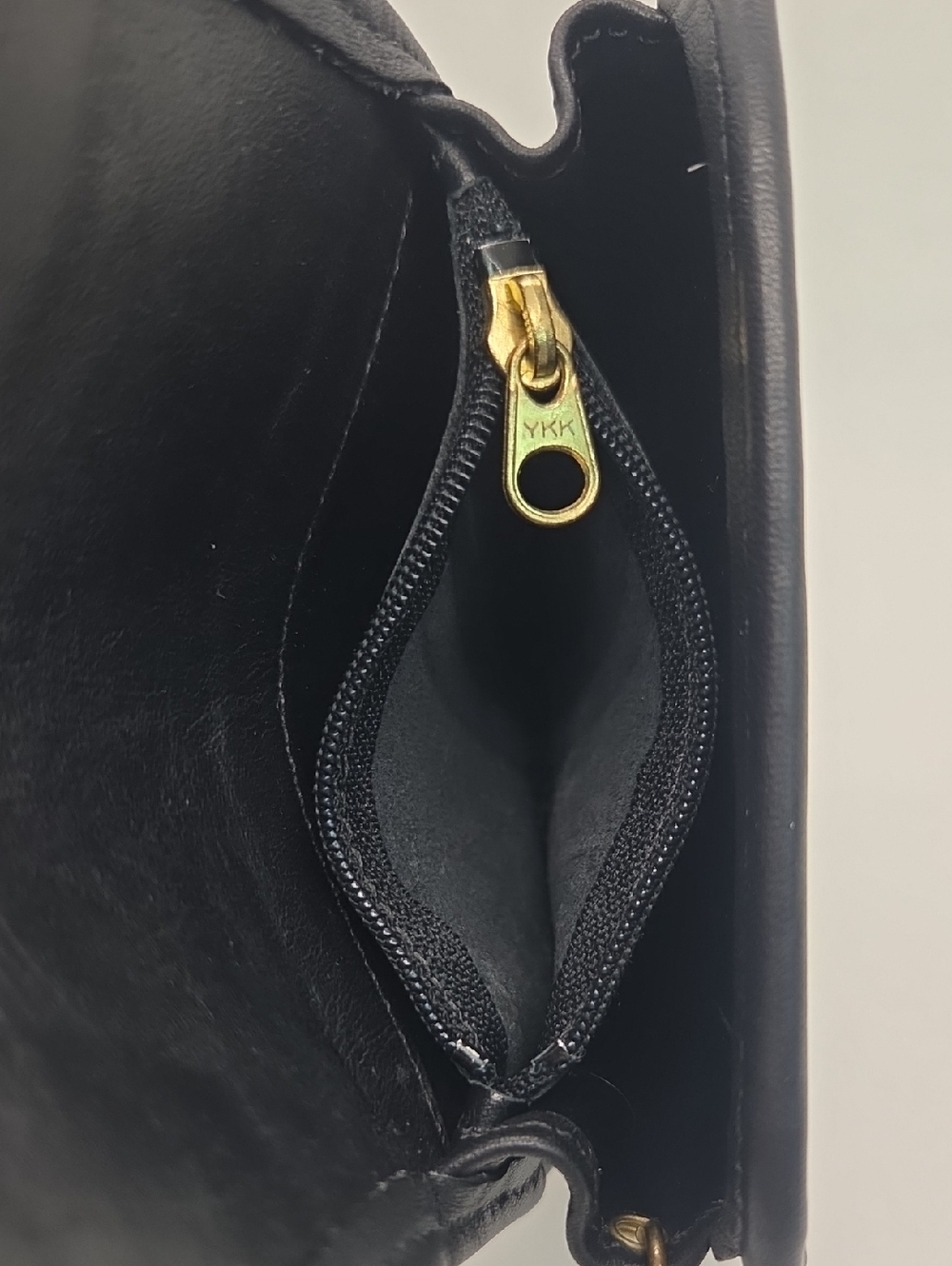 Coach Vintage Black Leather Multifunction Pouch Wallet with Gold Keychain #7219 - Picture 9 of 16